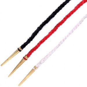 Nestelband mit Nestelspitze aus Messing