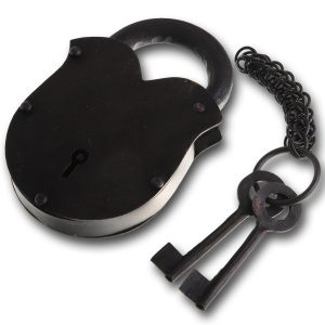 Antik anmutendes Vorhängeschloss mit zwei Schlüsseln – funktionsfähig