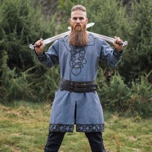 8149 Wikingertunika mit Applikationen „Erik“